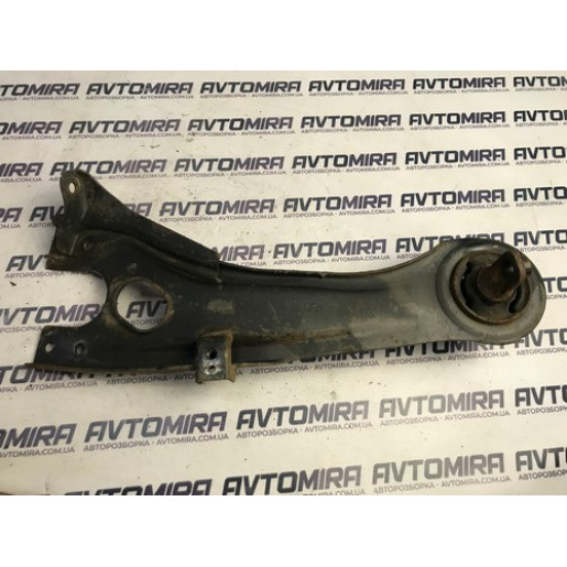 Рычаг задний левый Hyundai i30 2007-2012 552702H000